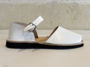 Photo of Friar sandals / White 1