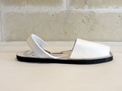 Photo of Tire sandals / White 1