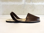 Photo of Tire sandals / Brown 1