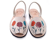 Photo of Hand-painted sandals / Flowers 1