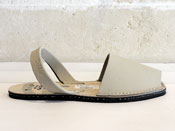 Photo of Tire sandals / Natural