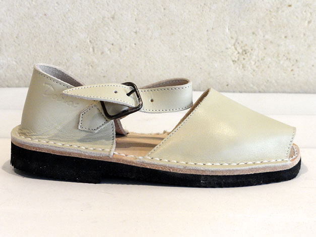 Photo of Friar sandals / Natural