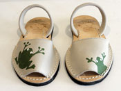 Photo of Hand-painted sandals / Ice 2