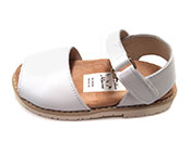 Photo of Lord Sandals / White